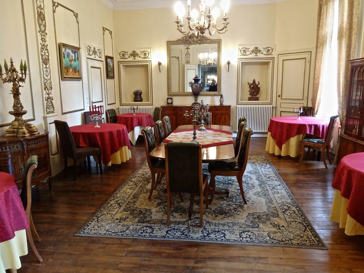 ชาโต เล วัลเล Bed & Breakfast Tournon-Saint-Pierre ภายนอก รูปภาพ