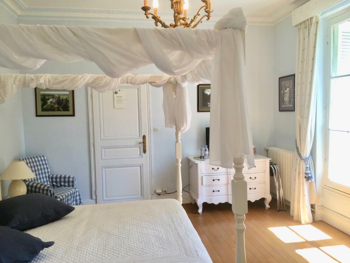 ชาโต เล วัลเล Bed & Breakfast Tournon-Saint-Pierre ภายนอก รูปภาพ