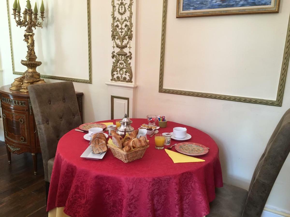 ชาโต เล วัลเล Bed & Breakfast Tournon-Saint-Pierre ภายนอก รูปภาพ